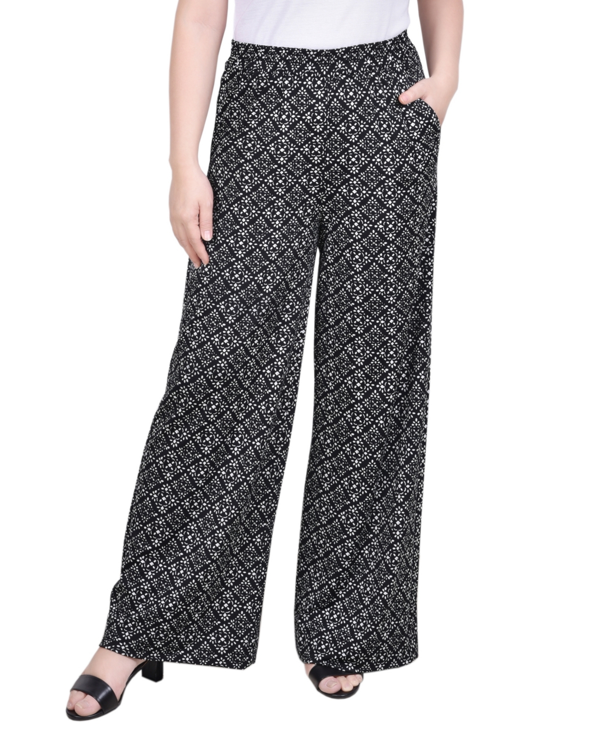 Ny Collection Petite Wide Leg Pull On Pants In Black White Geometric