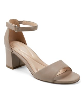 Easy Spirit Maryan Slingback top Sandal(size 6)