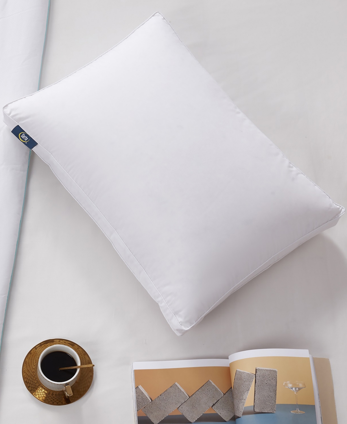 Serta Luxury European Down Soft Pillow, Standard/queen In White