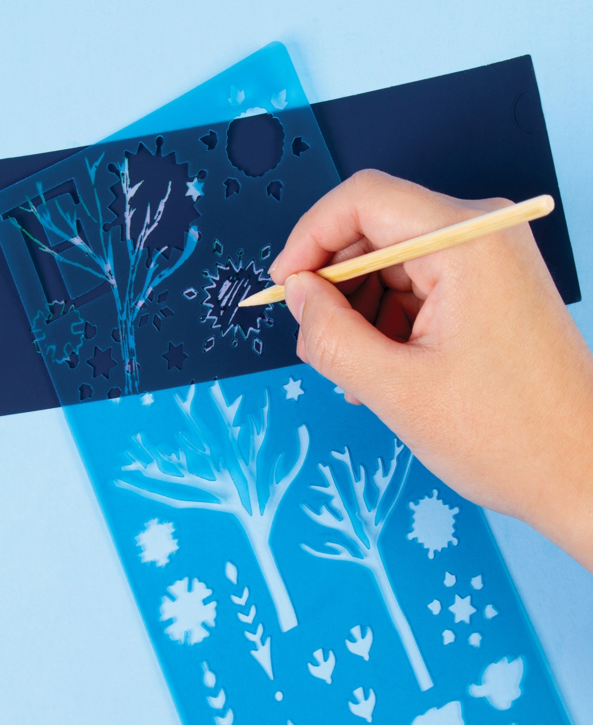 Disney Frozen 2 Scratch Art Light Projector Make It Real, Design Your Own Light Show, Frozen 2, Scratch Art Into Fil In Multi