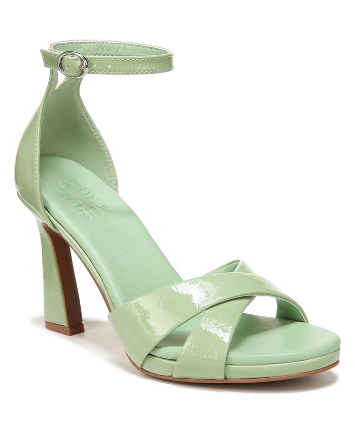 Naturalizer macy hotsell metallic dress sandals