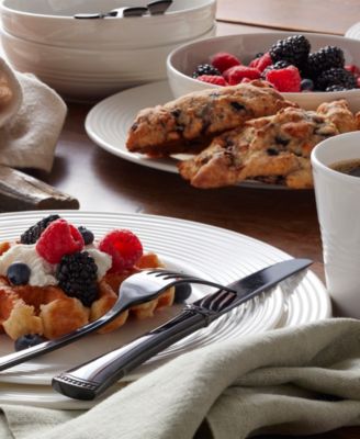 Tin Can Alley 7 Degree 4 Piece Place Setting