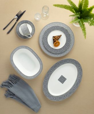 Infinity Graphite Oval Platter, 14"