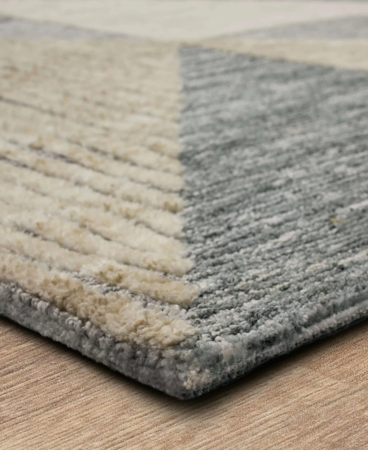 Drew & Jonathan Home Bowen Oblique Area Rug