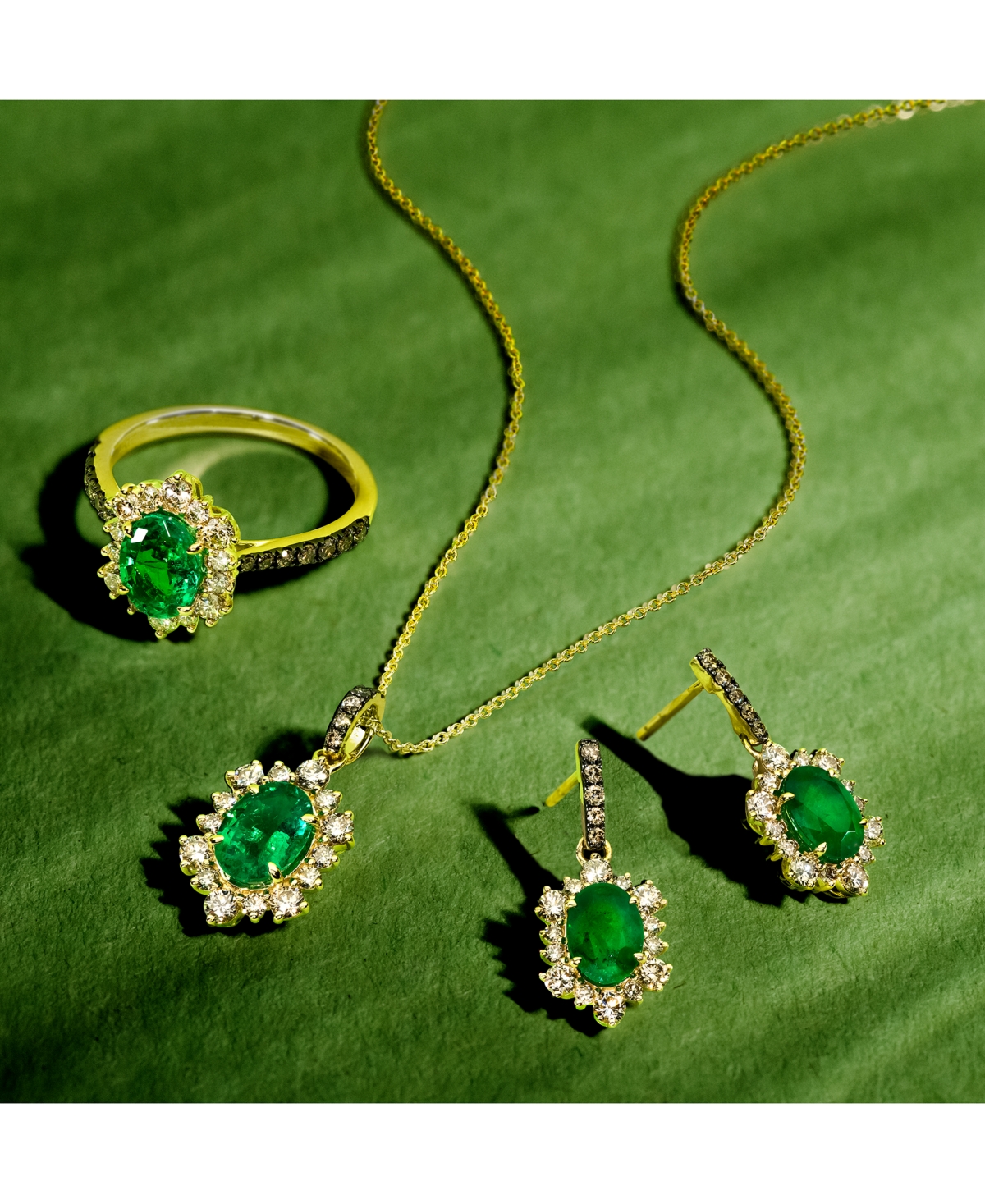 Le Vian Costa Smeralda Emeralds (7/8 ct. t.w.) & Diamond (1/2 ct. t.w.) Halo Adjustable 20