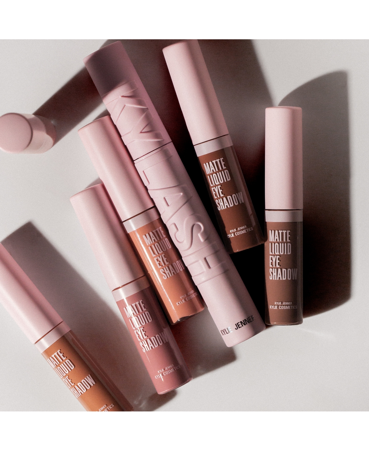 Kylie Cosmetics Matte Liquid Eyeshadow - 002- An Actual Mood