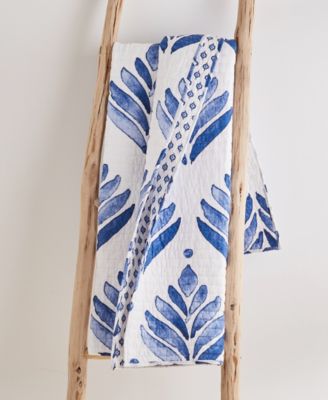 Vintage-Like Blossom Reversible Quilted Throw, 50" x 60"