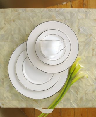 Opal Innocence Stripe 5-Piece Place Setting