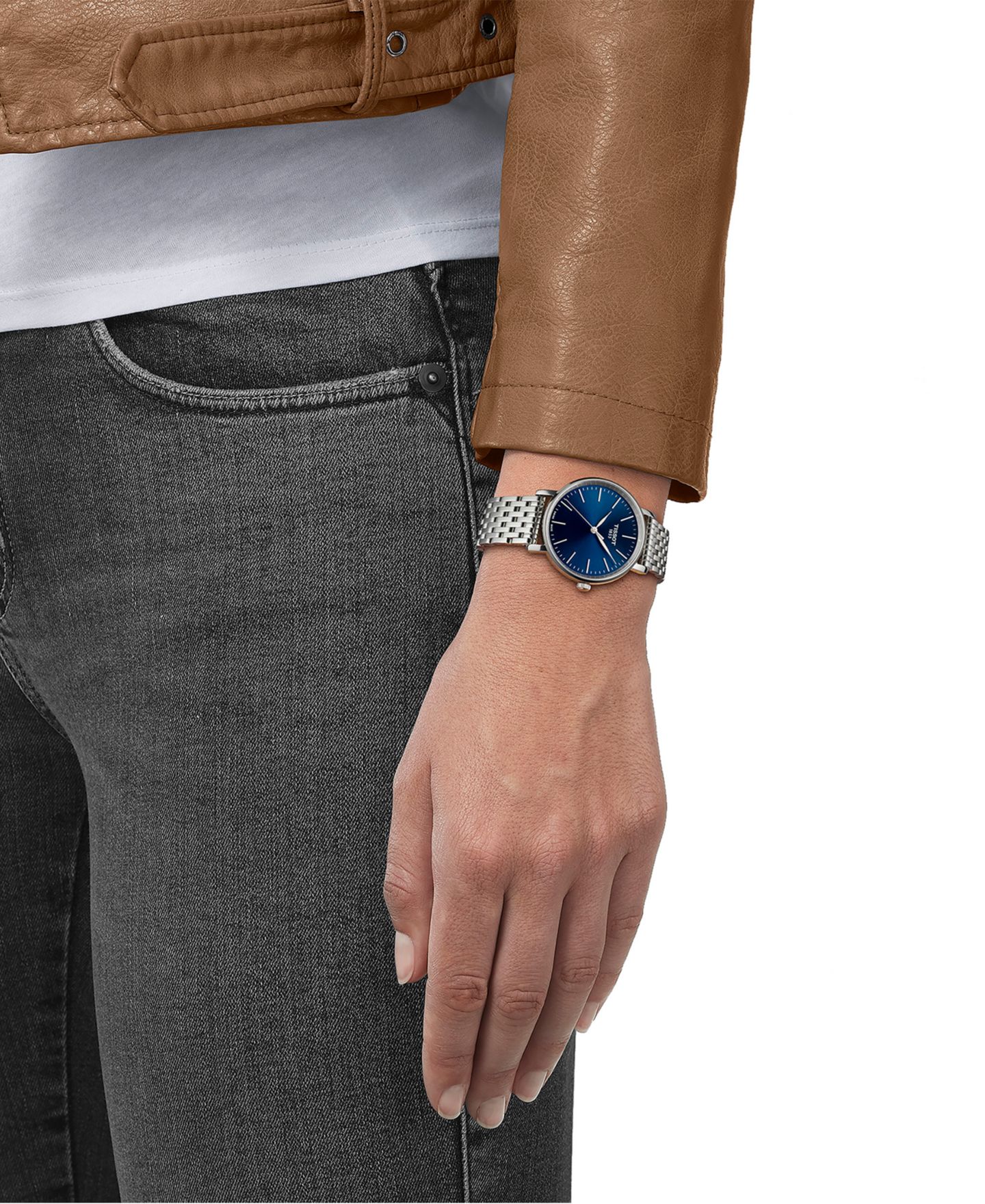 Женские часы Tissot Everytime на стальном браслете 34 мм — фото 5