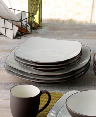 Colorwave Square 16 Pc. Dinnerware Set, Service for 4