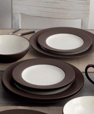 Colorwave Rim 16-Pc. Dinnerware Set, Service for 4