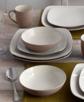 Colorwave Square 16 Pc. Dinnerware Set, Service for 4