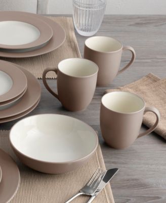 Colorwave Rim 16-Pc. Dinnerware Set, Service for 4