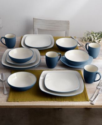 Colorwave Square 16 Pc. Dinnerware Set, Service for 4
