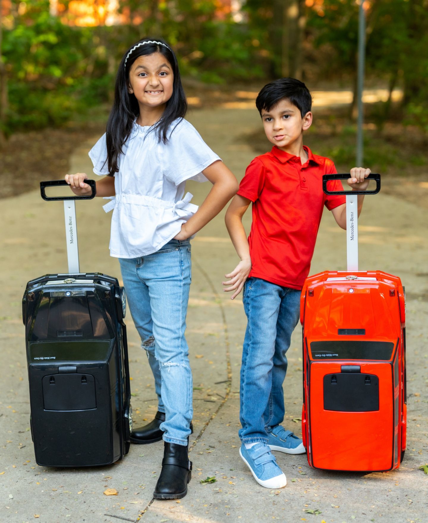 Детская игрушка Best Ride on Cars Mercedes G Class 2-in-1 Suitcase Ride-On, Ages 2-6 — фото 6