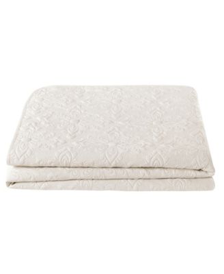 Caroline Embossed Quilt Sets