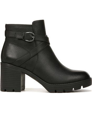 Naturalizer ankle boots top wide width