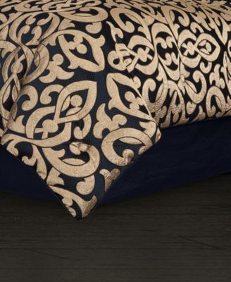 Biagio 4 Piece Comforter Set, Queen