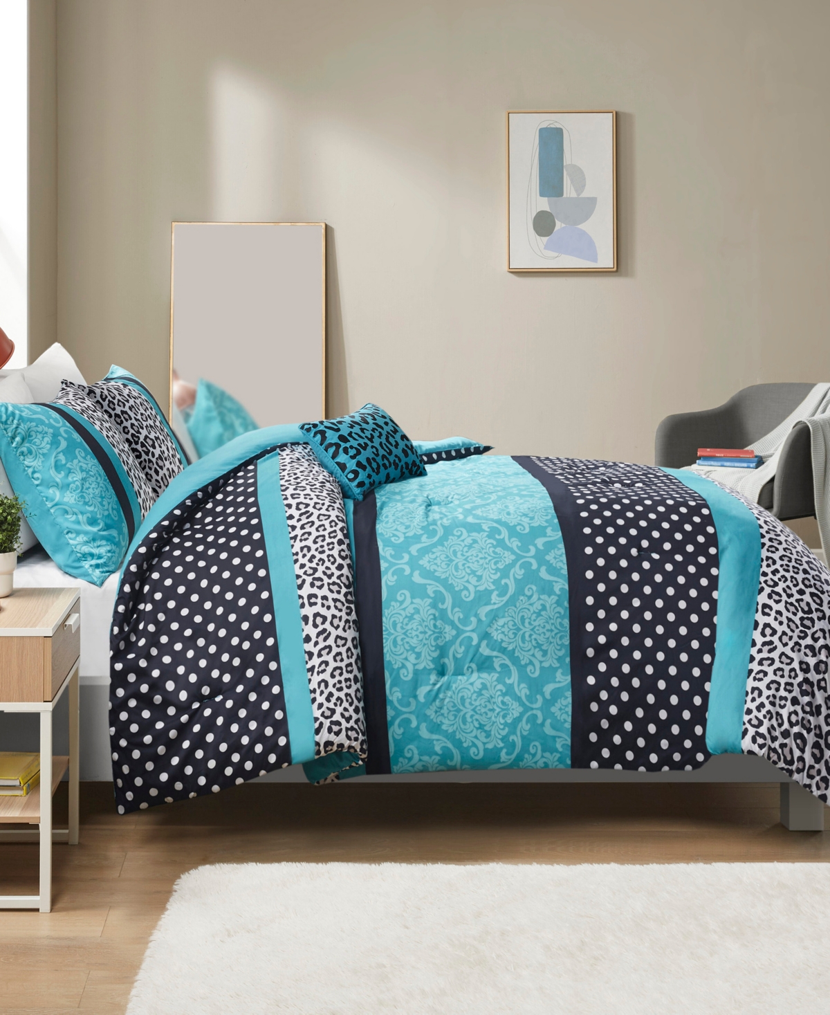 Intelligent Design Chloe -Pc. Comforter Set