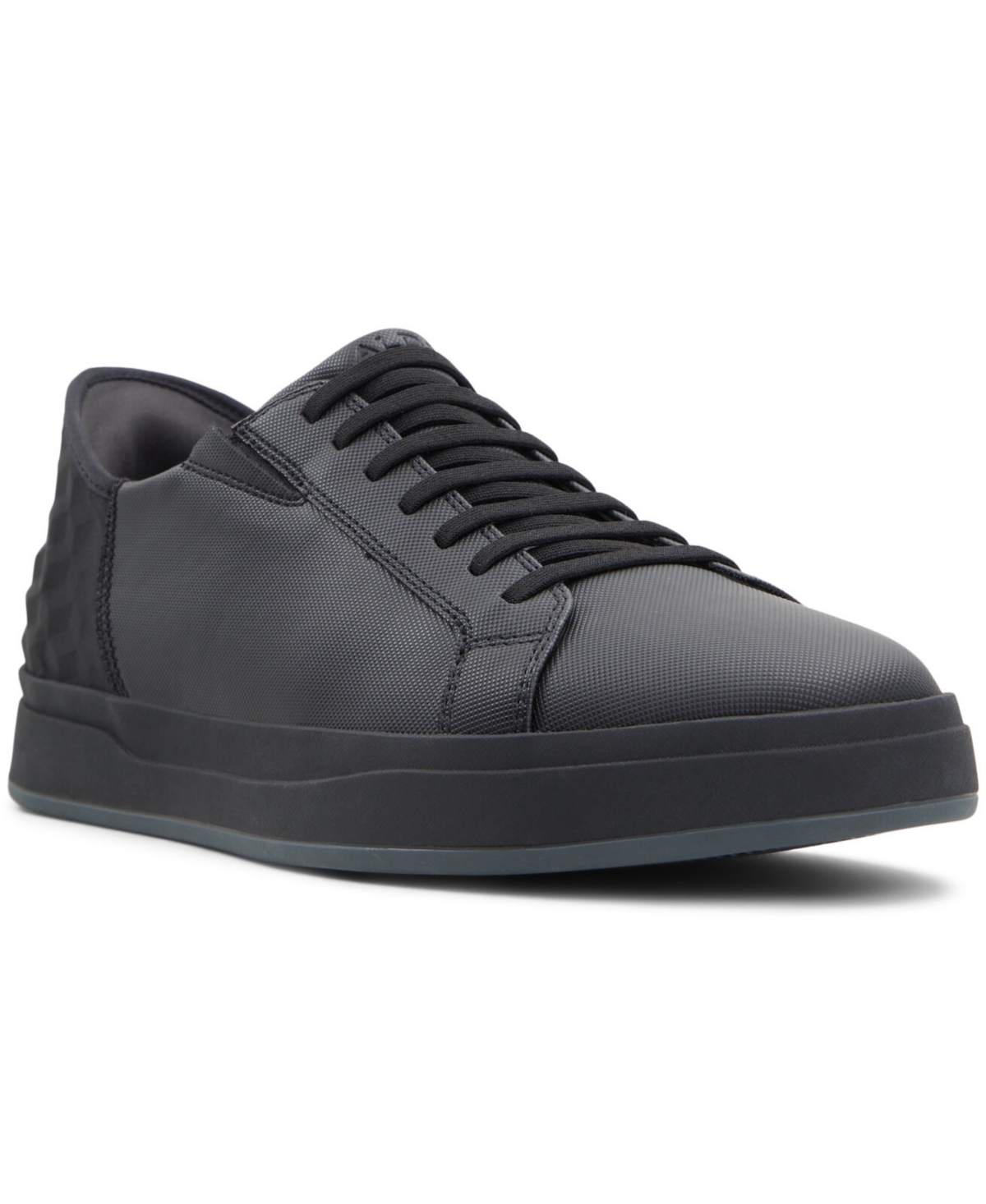 Invictus sneakers shop