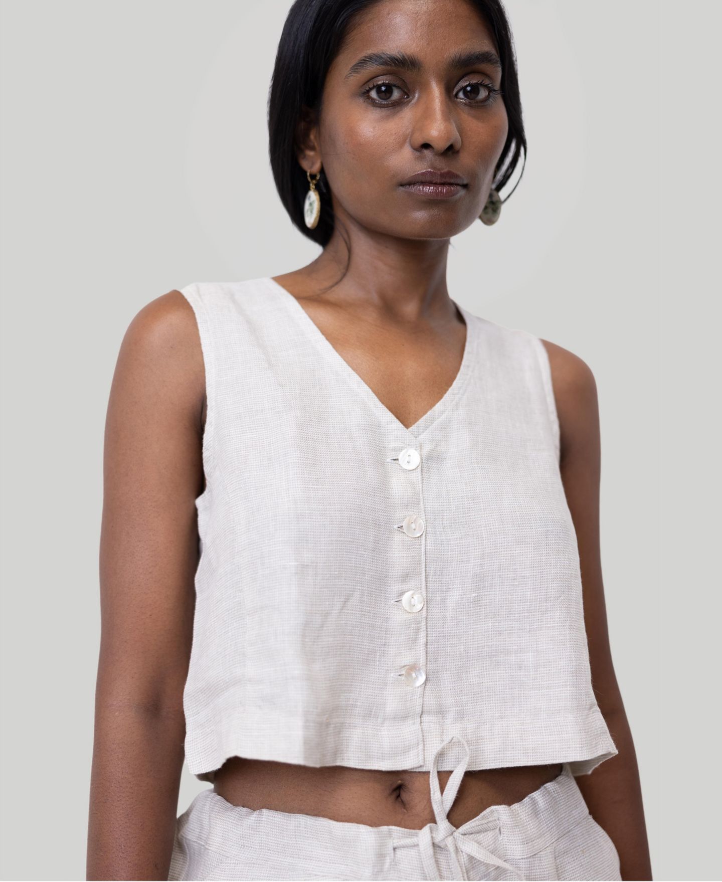 Женский жилет Reistor Cropped vest shirt, цвет: Льняной клетчатый — фото 1