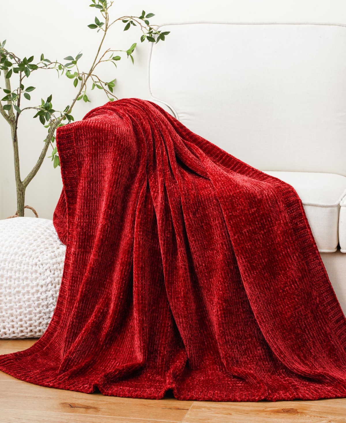 Battilo Lifestyle Solid Woven Micro Chenille Throw, 51" X 67" In Burgundy