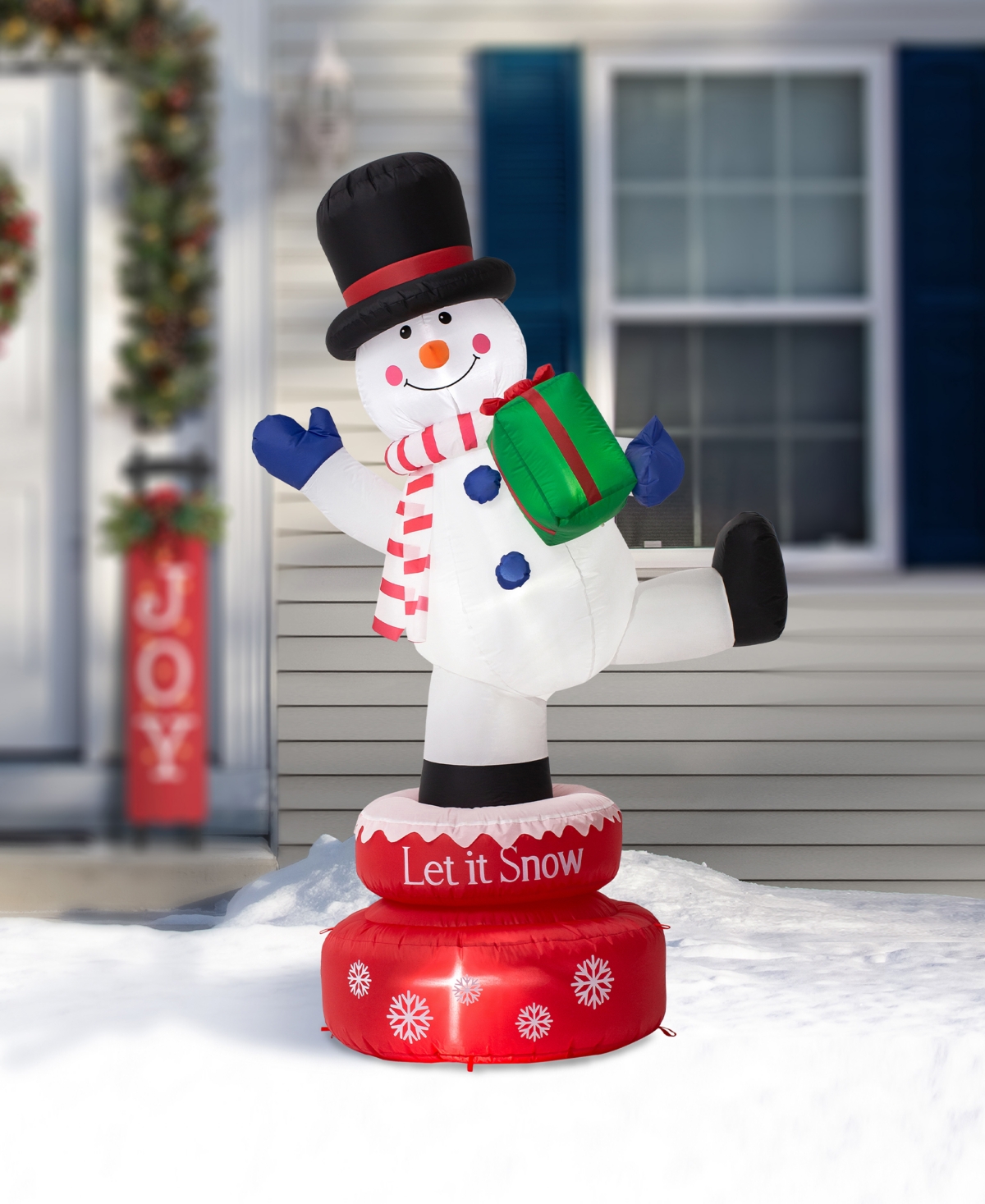Glitzhome Lighted Inflatable Rotating Snowman Decor