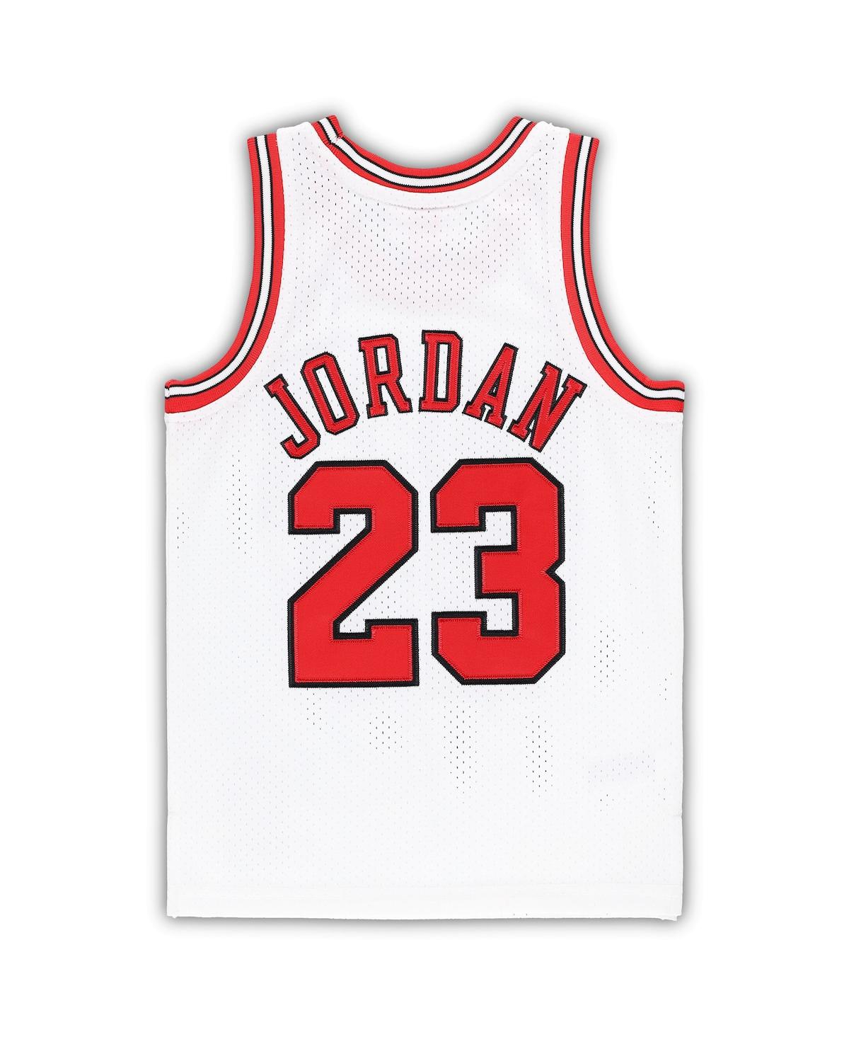 Preschool Boys and Girls Mitchell & Ness Michael JordanChicago Bulls 1997/98 Hardwood Classics Authentic Jersey - White