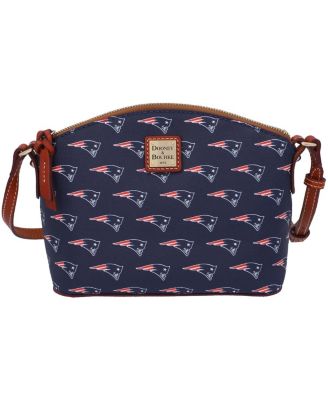 Women's New England Patriots Signature Suki Crossbody with Medium Wristlet