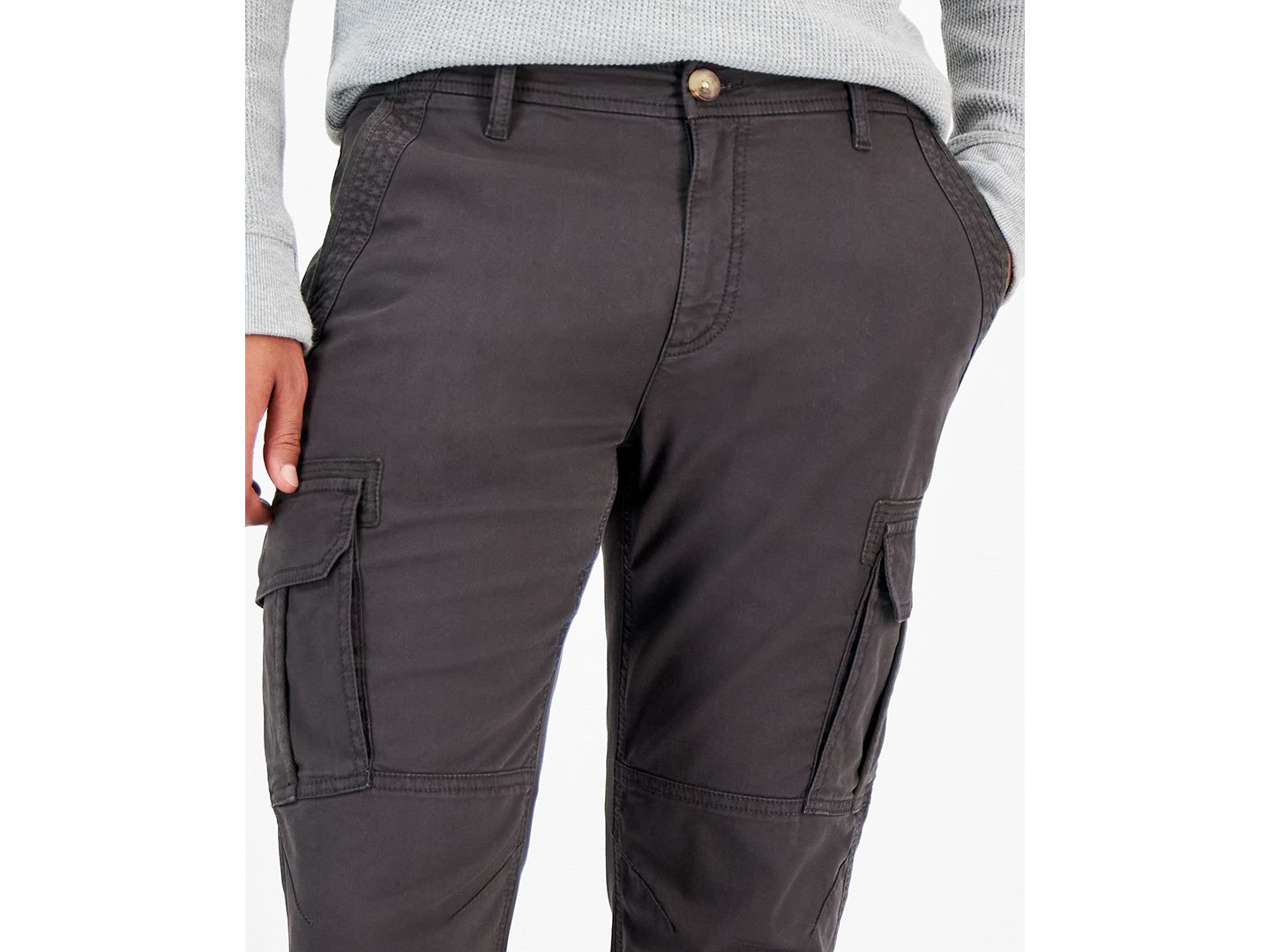 Мужские брюки Sun + Stone Garment-Dyed Tapered Cargo, цвет: Чёрный теневой — фото 4