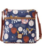 Macys dooney best sale and bourke crossbody