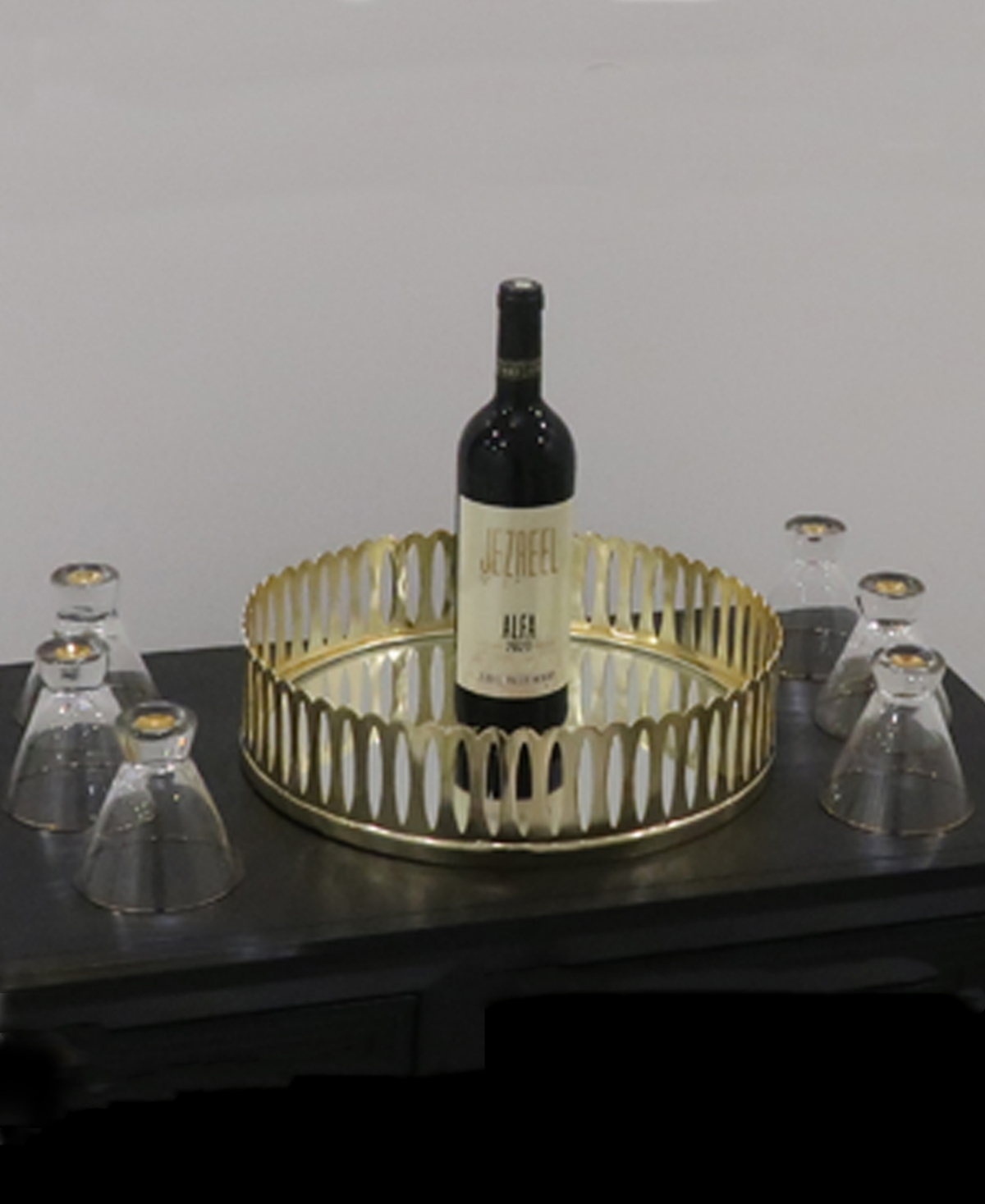 CLASSIC TOUCH ROUND MIRROR TRAY WITH DESIGN, 13.75" D 