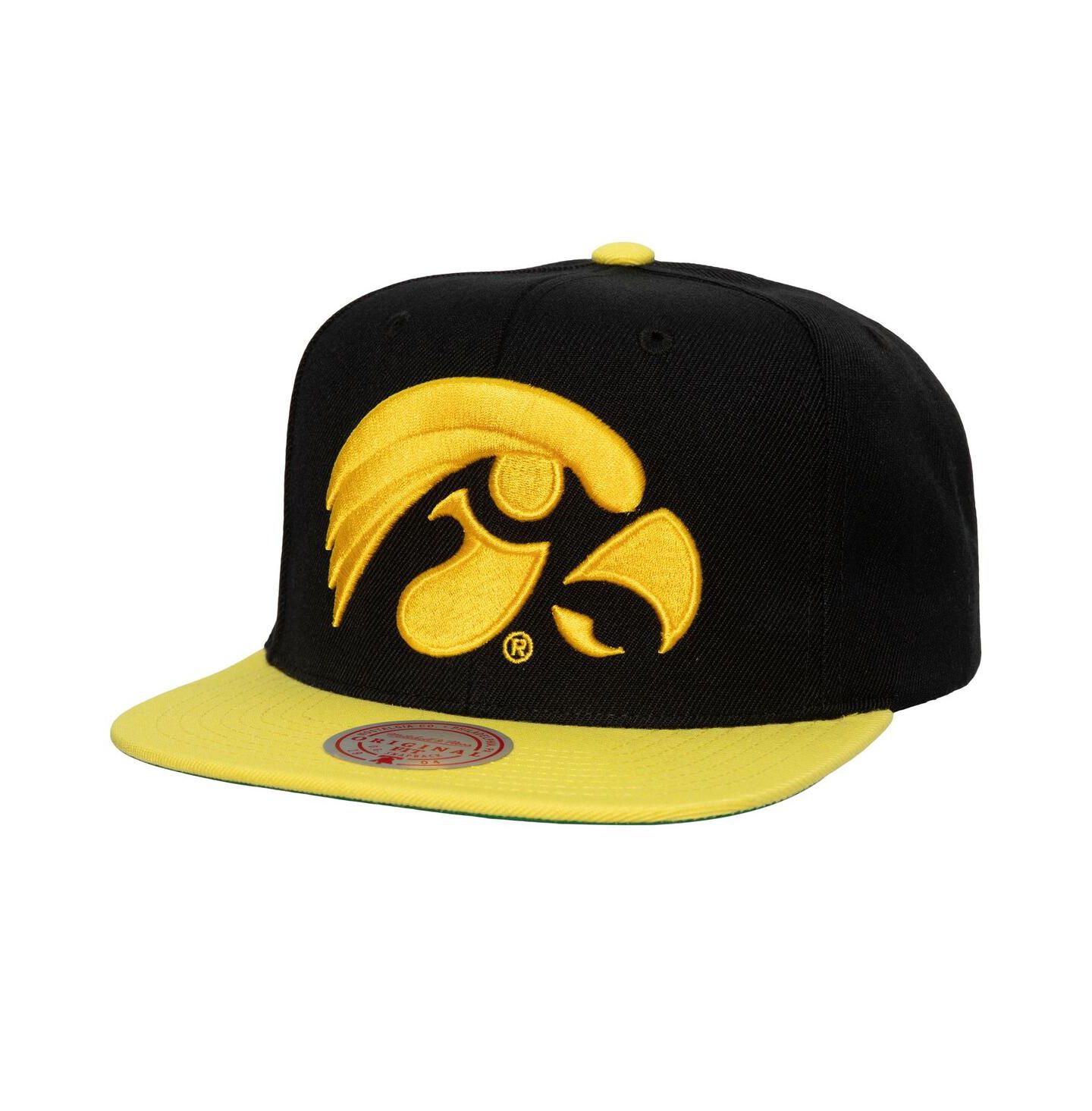 Мужская кепка Mitchell & Ness Black, Gold Iowa Hawkeyes 2-Tone 2.0 Snapback Hat — фото 1