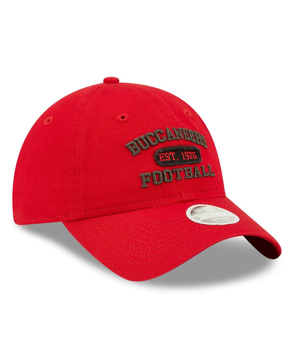 Women's New EraTampa Bay Buccaneers Formed 9TWENTY Adjustable Hat - Red