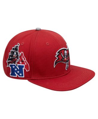 Men's Red Tampa Bay Buccaneers Hometown Snapback Hat