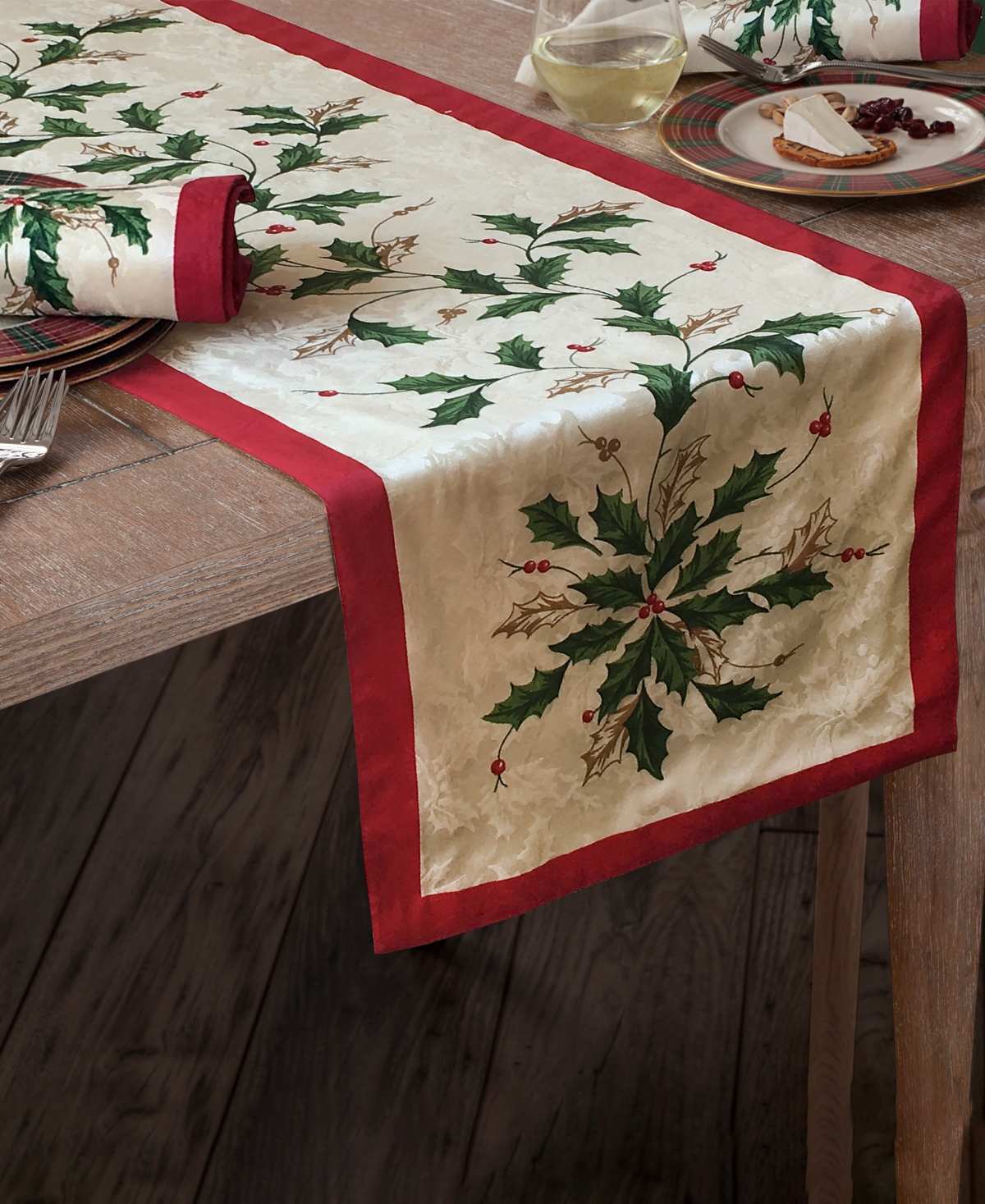 Lenox Holiday Table Runner 14'' X 90'' In Ivory