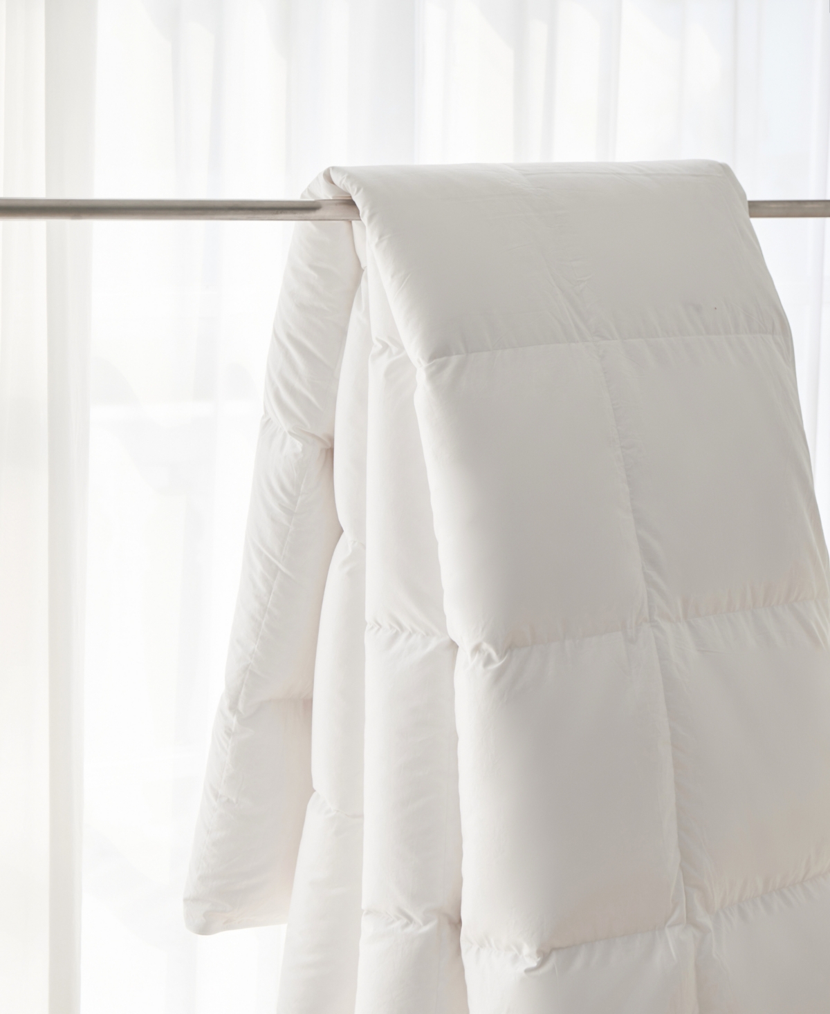 Shop Royal Elite Down Alternative 300 Thread Count Cotton Shell All Season Comforter, Queen In White