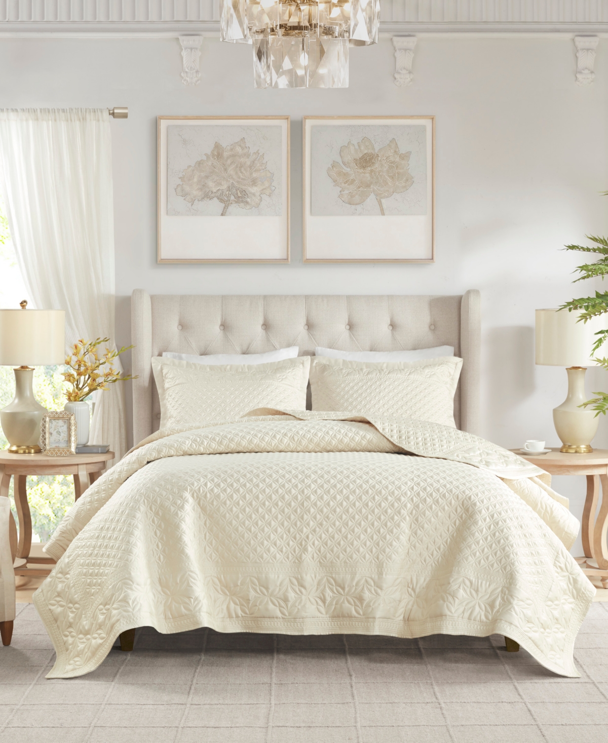 Croscill Closeout!  Versailles 3-pc. Quilt Set, Queen In Champagne