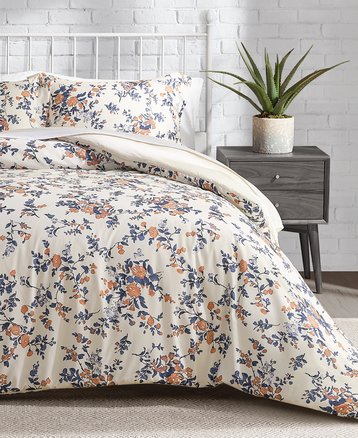 Lucky Brand Garden Bouquet Reversible Microfiber 3-Pc. Duvet Cover Set