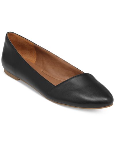 flat shoes local brand