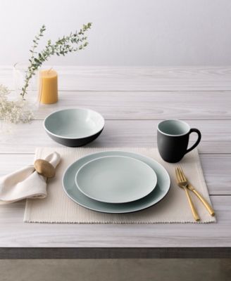 ColorTrio Coupe 4 Piece Place Setting