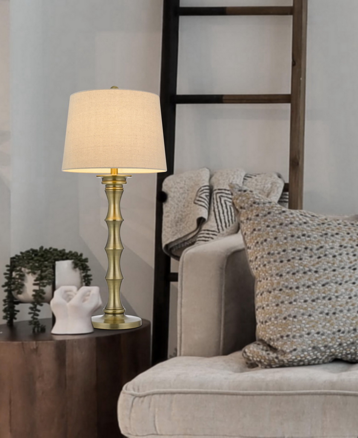 Cal Lighting 32" Height Metal Table Lamp Set In Antique Brass