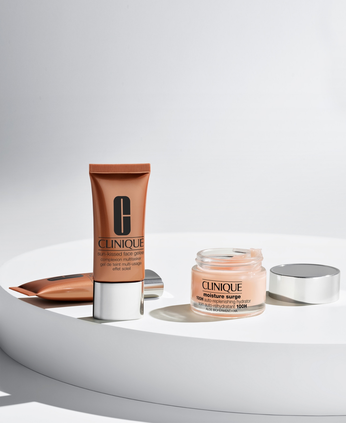 Clinique Sun-kissed Face Gelee Complexion Multitasker Bronzer 1 oz/ 30 ml In 01universa