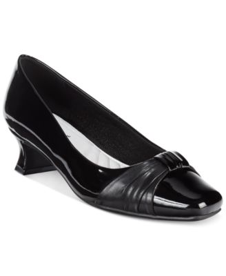 Easy Street - Waive Pumps