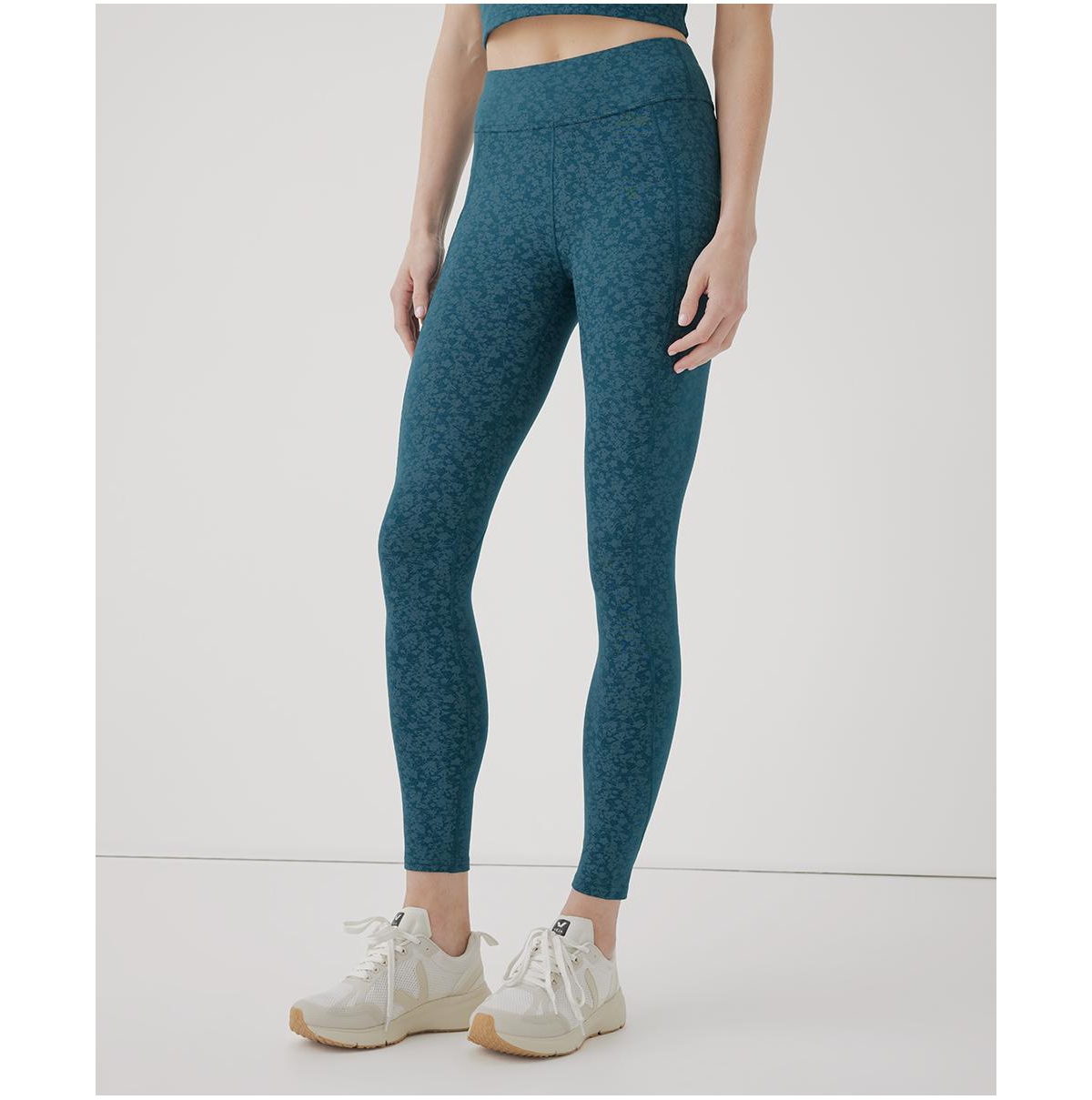 Pact Purefit Pocket Legging Made With Organic Cotton In Winter Wildflower  Celestial