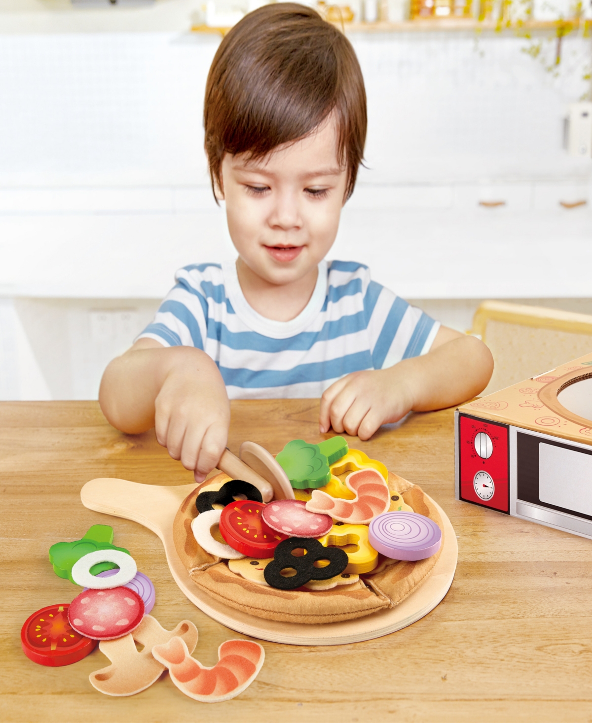 Hape Kitchen Perfect Pizza Food Playset In Multi