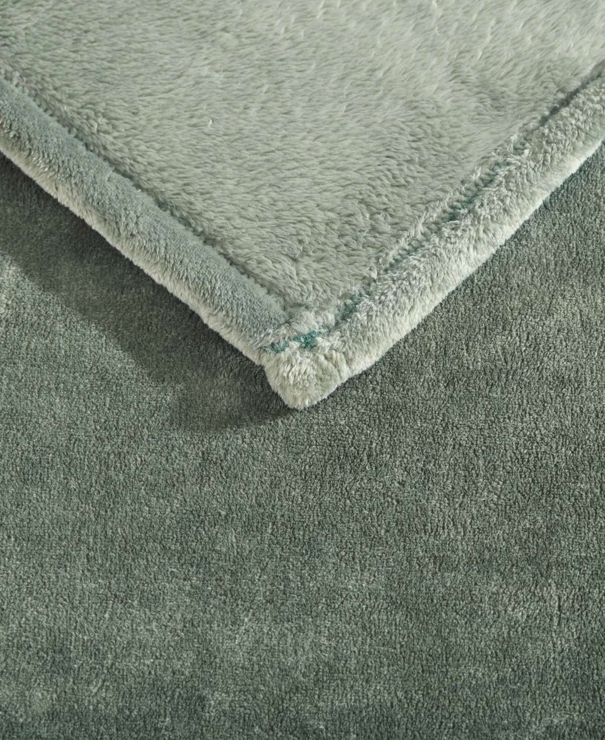 Eddie Bauer Solid Ultra Lux Plush Reversible Throw, 60" X 50"