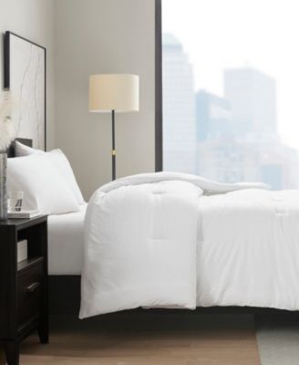 Honeycomb Textured Oversized Down Alternative Comforter, King/California King