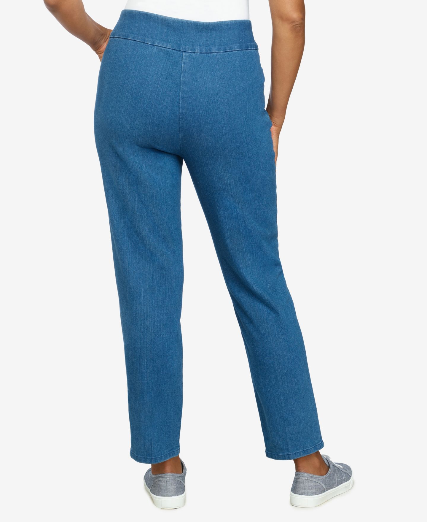 Женские брюки Alfred Dunner Petite Mid-Rise Pull On Straight Leg Denim Pants, Petite & Petite Short, цвет: Чёрный — фото 6