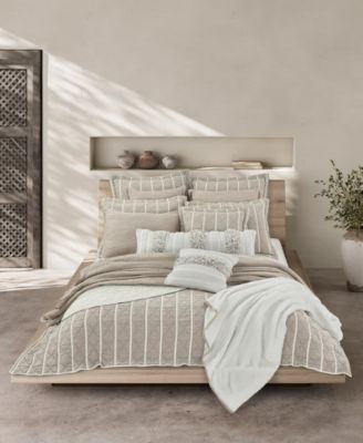 Playa Sham, Standard